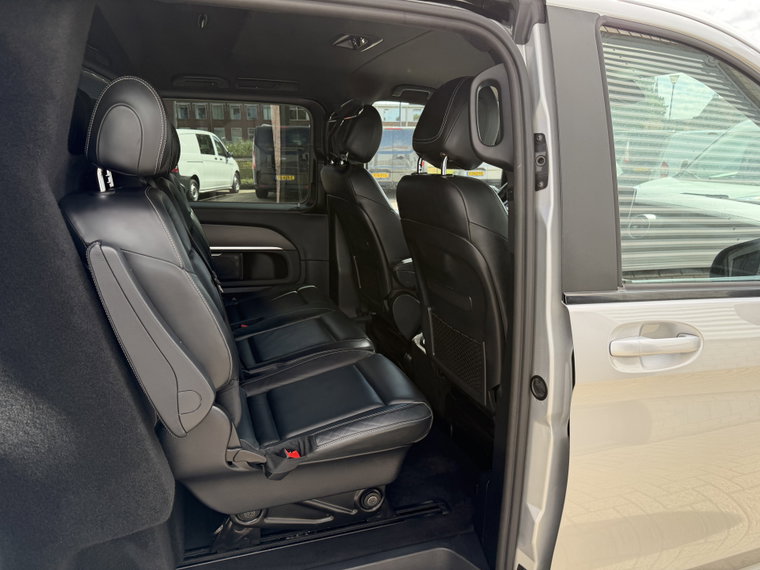 Vehicle Image 39