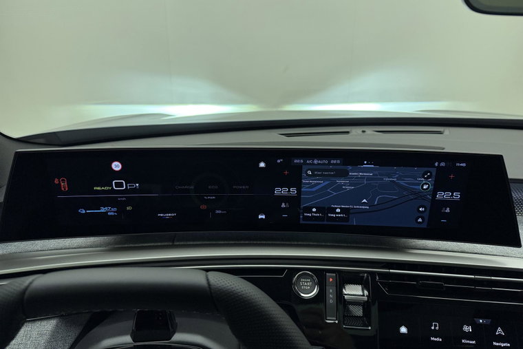 Vehicle Image 33