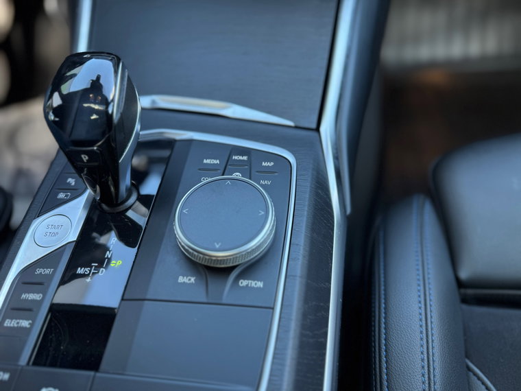 Vehicle Image 36
