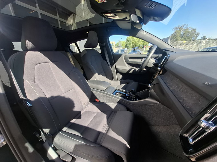 Vehicle Image 22