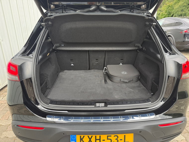 Vehicle Image 28