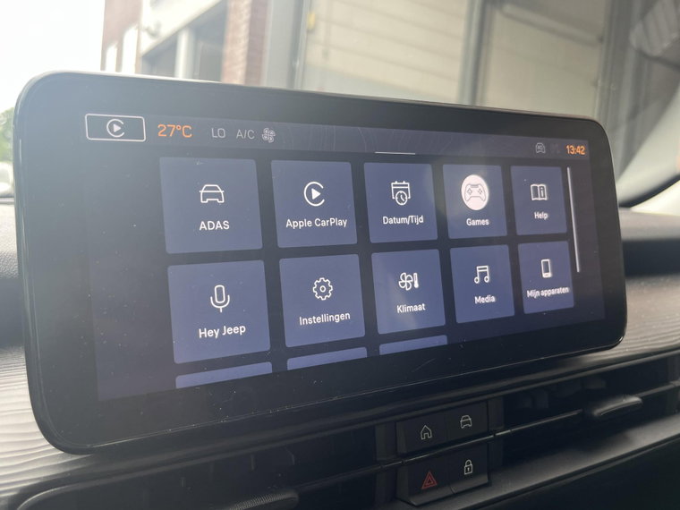 Vehicle Image 35