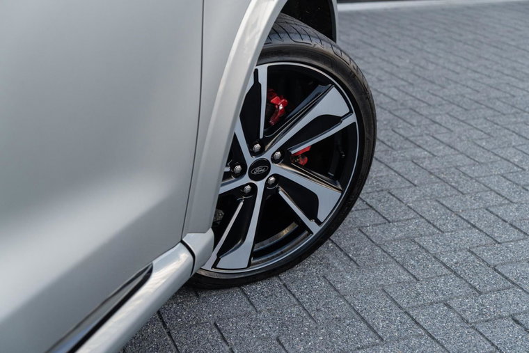 Vehicle Image 8
