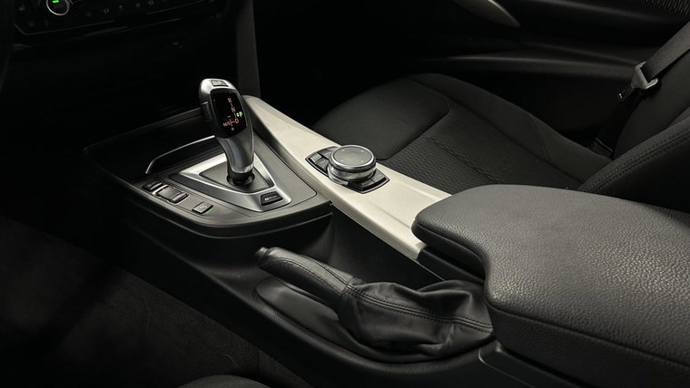 Vehicle Image 45