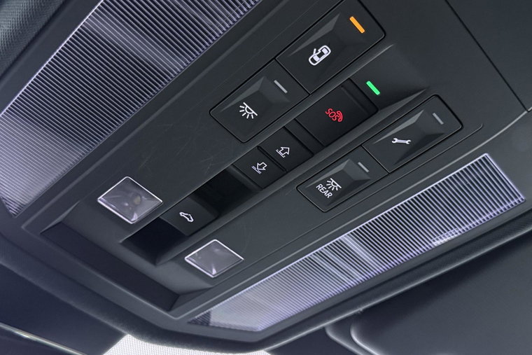 Vehicle Image 33