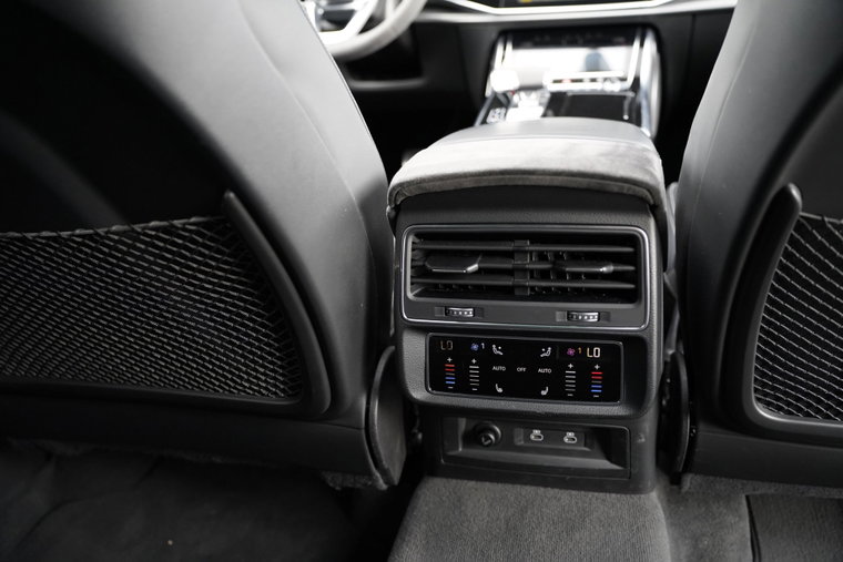 Vehicle Image 45