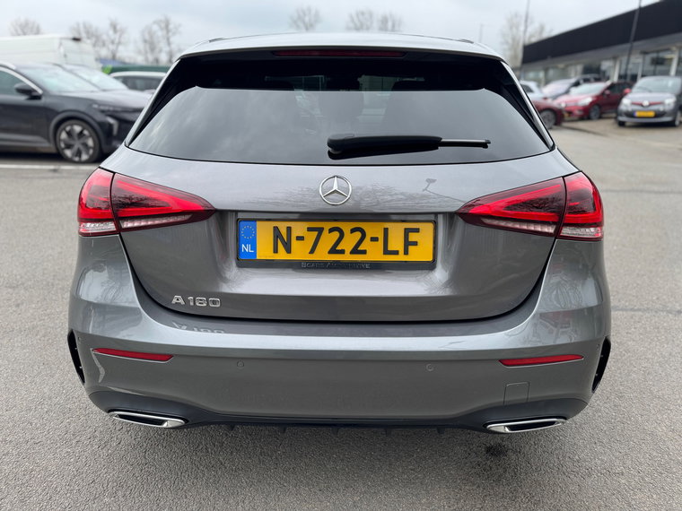 Vehicle Image 23