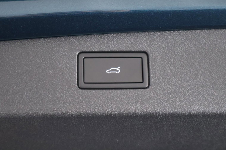 Vehicle Image 52