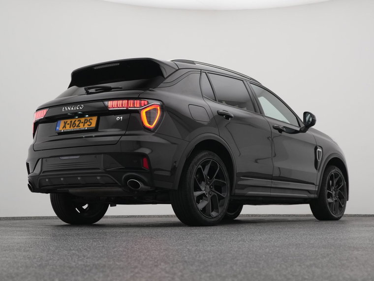 Vehicle Image 16
