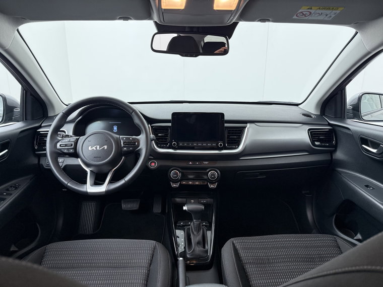 Vehicle Image 37