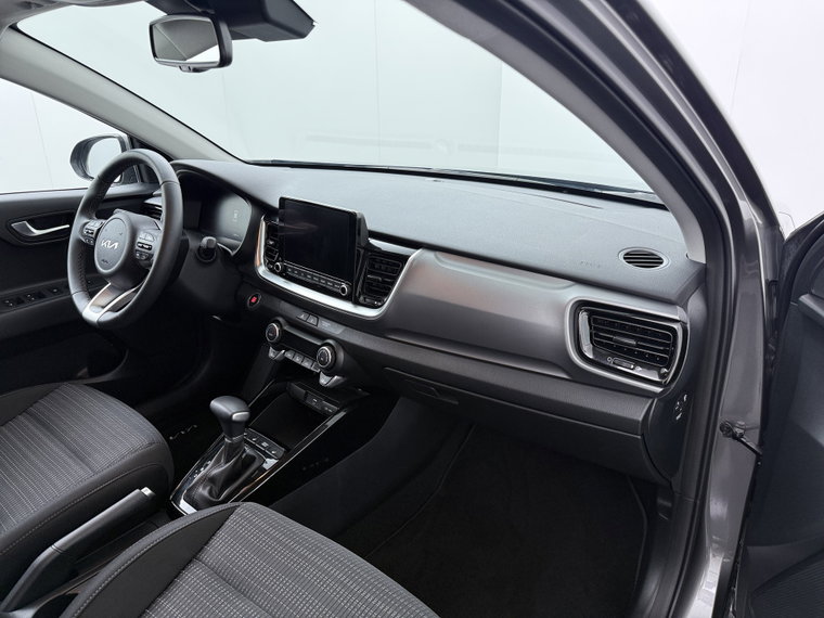 Vehicle Image 40