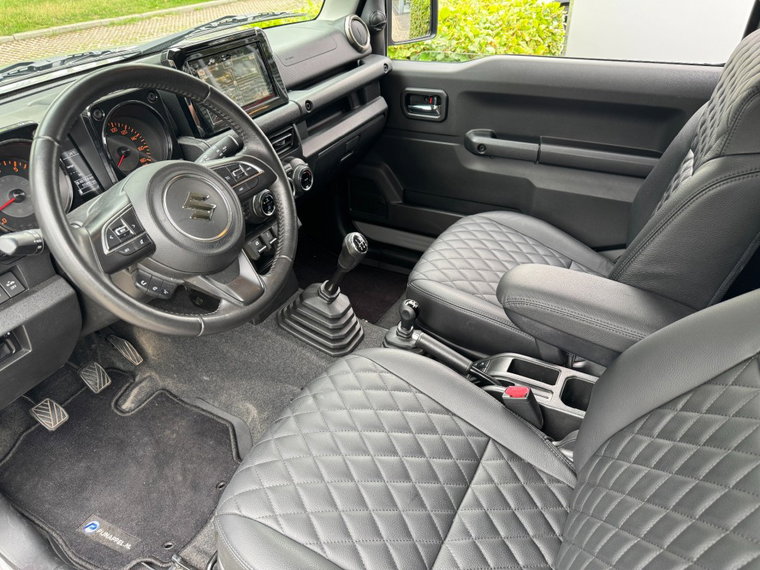 Vehicle Image 21