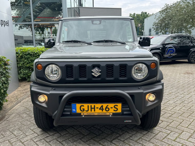 Vehicle Image 4
