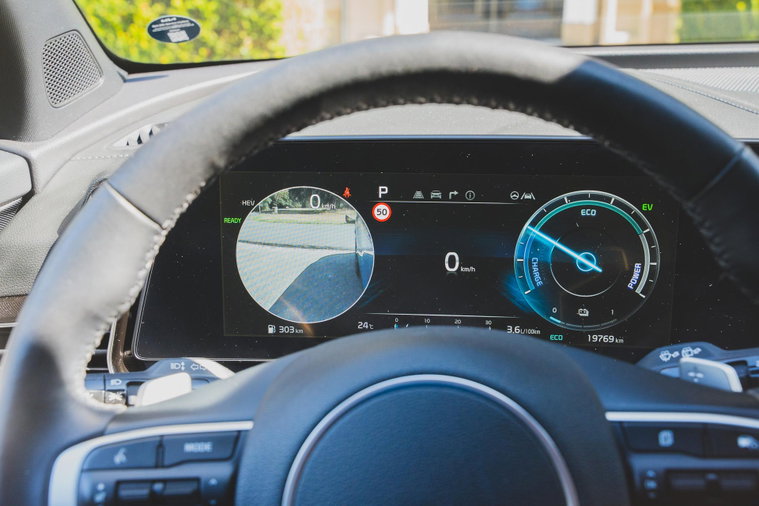 Vehicle Image 9