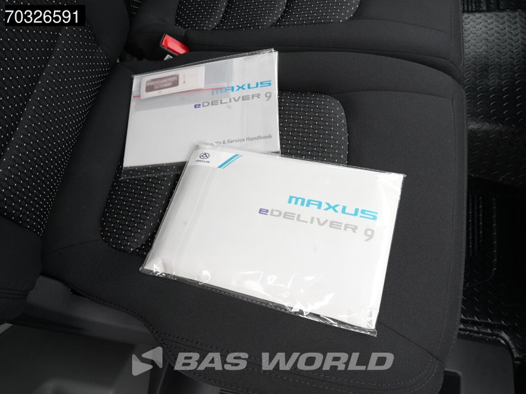 Vehicle Image 31