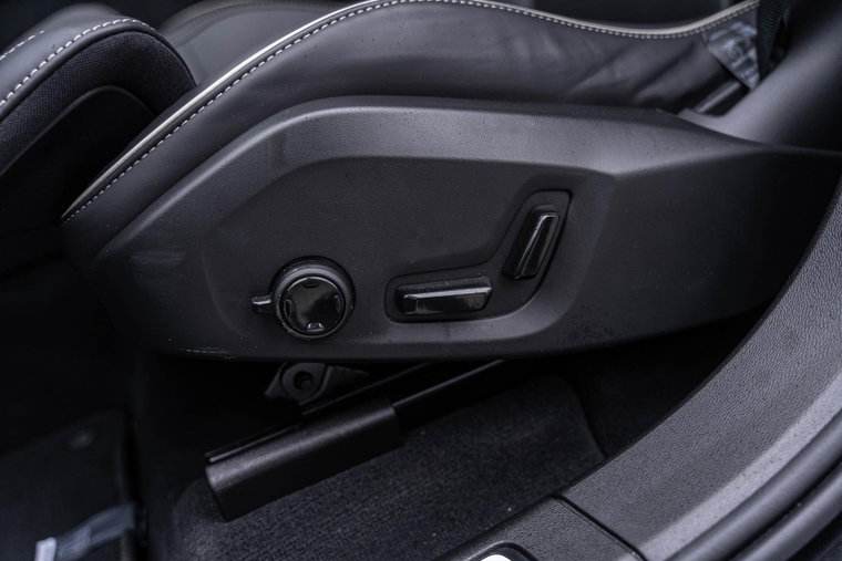 Vehicle Image 45