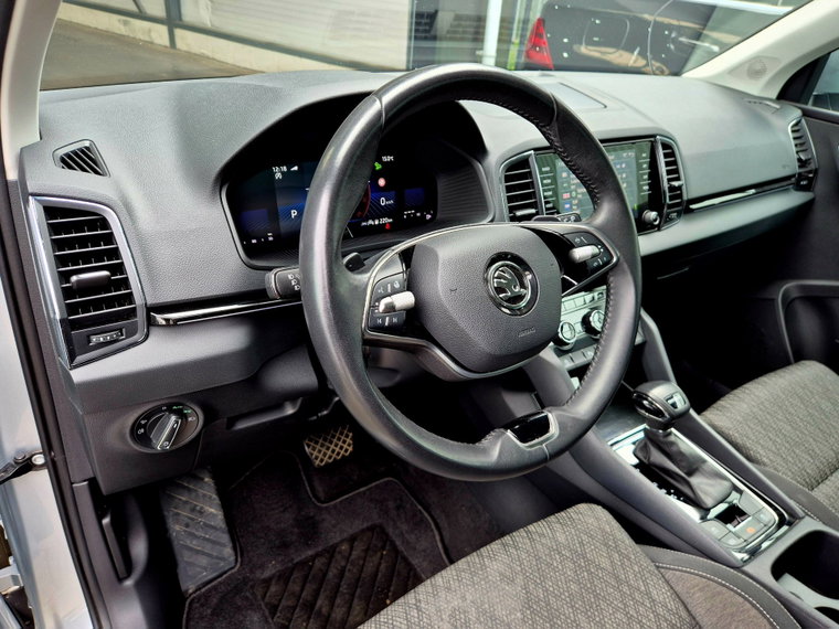 Vehicle Image 18