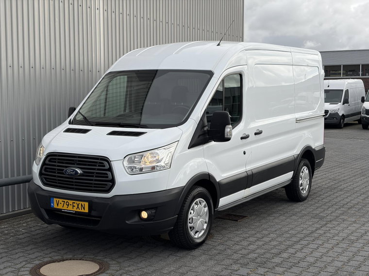 Vehicle Image 26