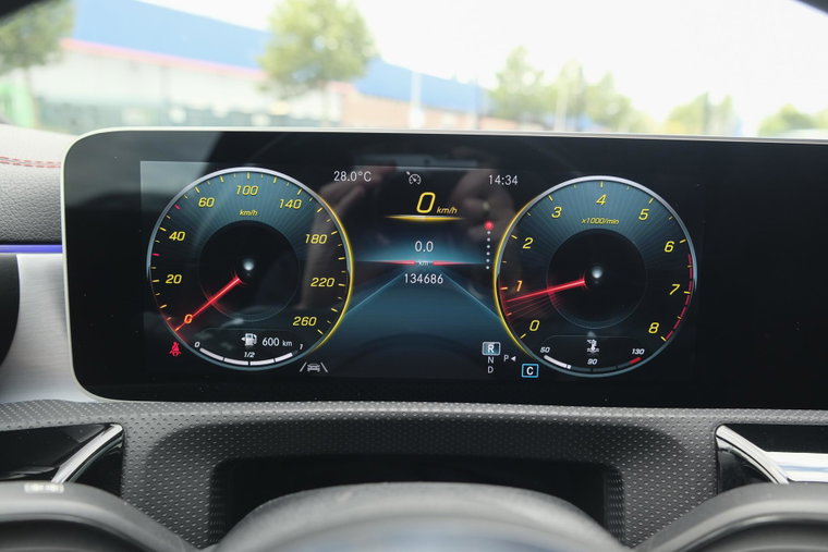 Vehicle Image 27