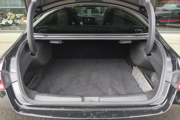 Vehicle Image 37