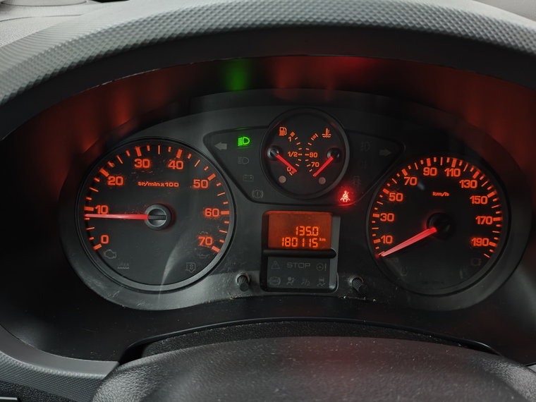 Vehicle Image 13