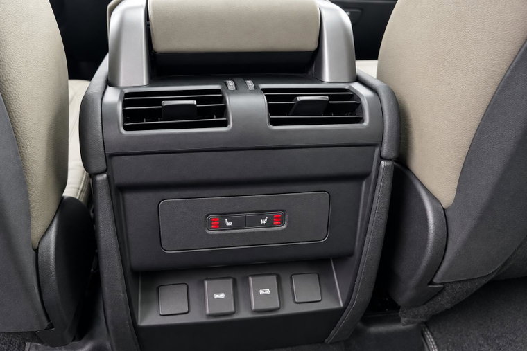 Vehicle Image 30