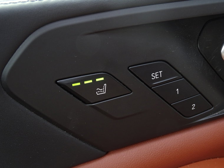 Vehicle Image 38