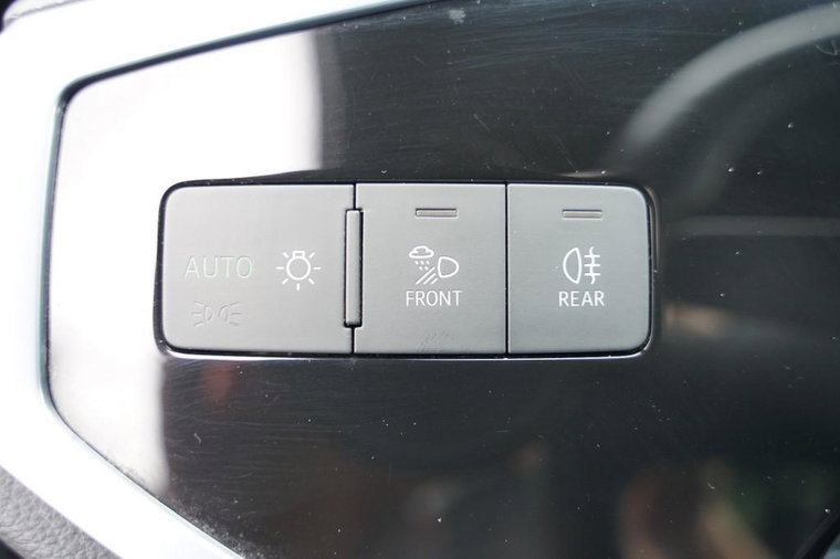 Vehicle Image 33
