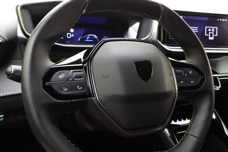 Vehicle Image 35