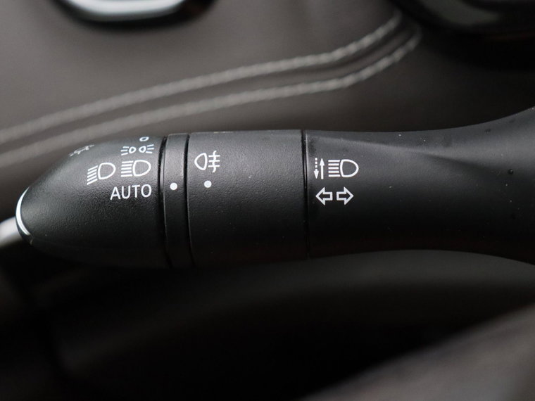 Vehicle Image 27