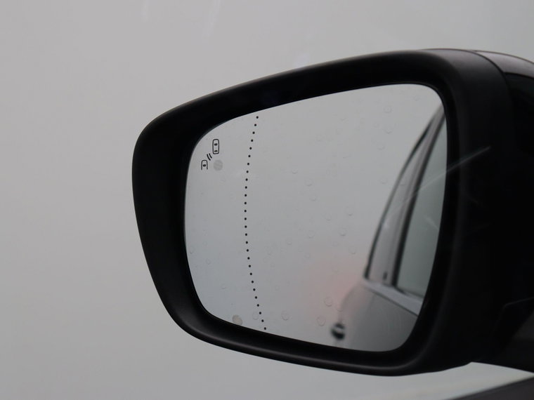 Vehicle Image 50
