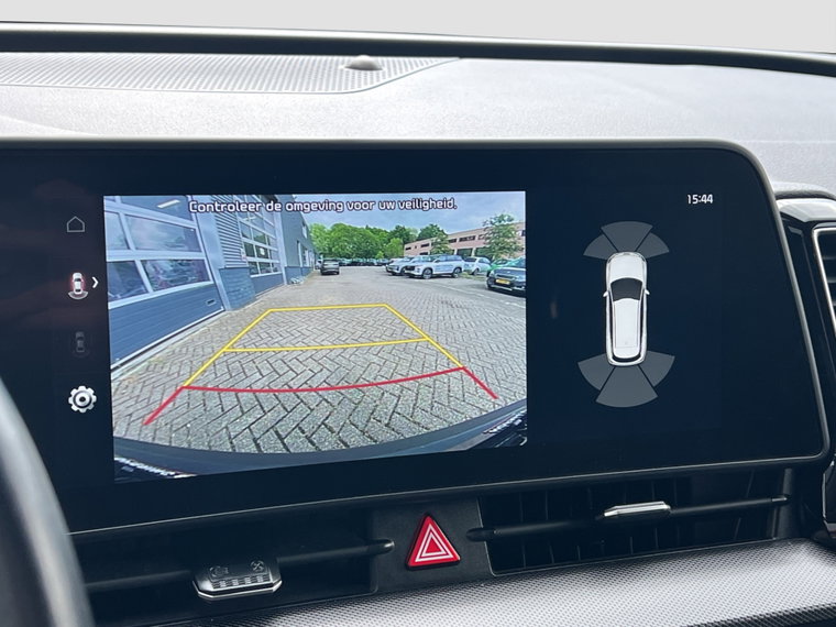 Vehicle Image 15