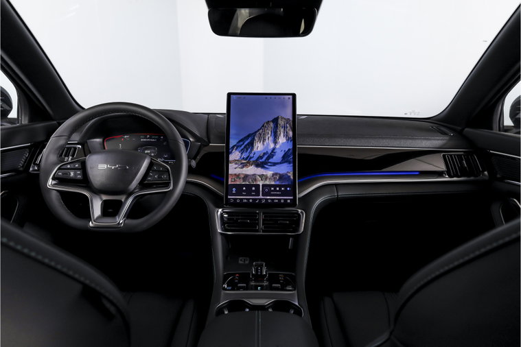 Vehicle Image 4