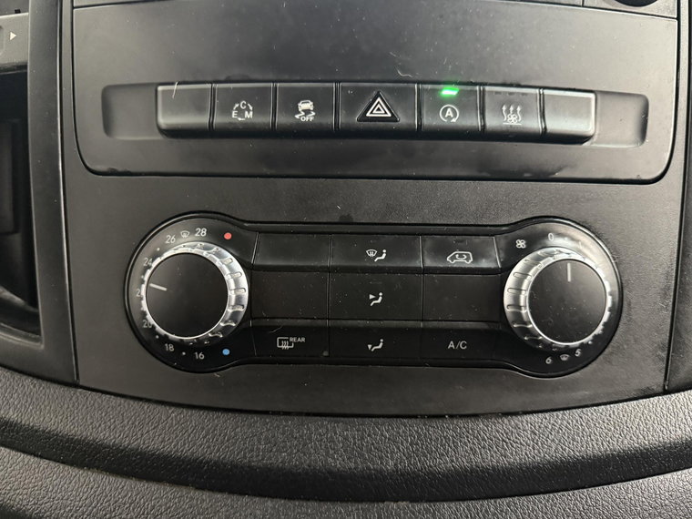 Vehicle Image 26