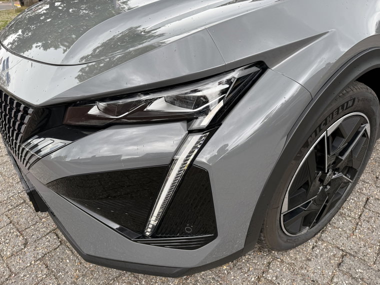 Vehicle Image 31