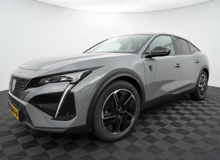 Vehicle Image 32