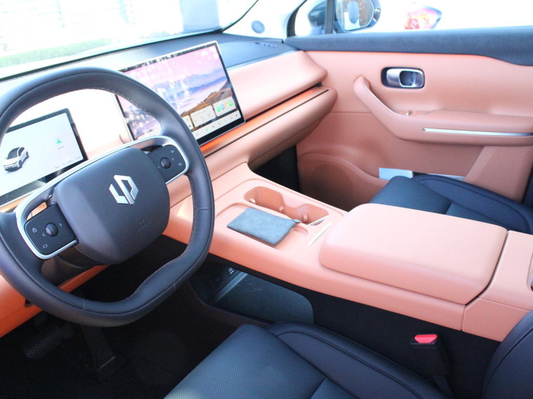 Vehicle Image 18