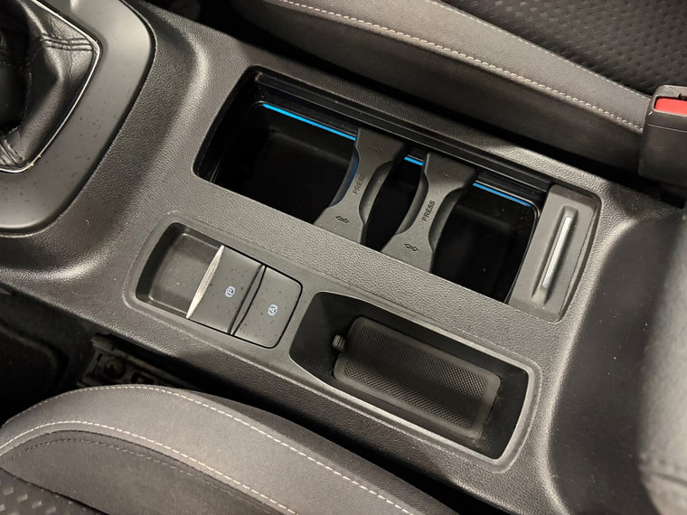 Vehicle Image 24