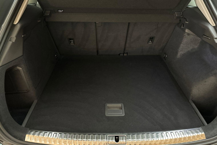 Vehicle Image 39
