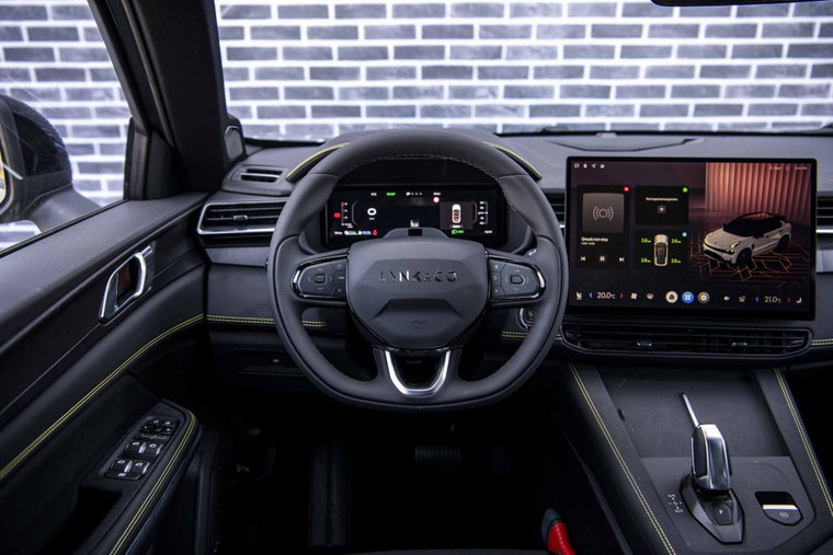 Vehicle Image 6