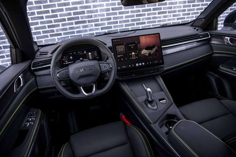 Vehicle Image 8