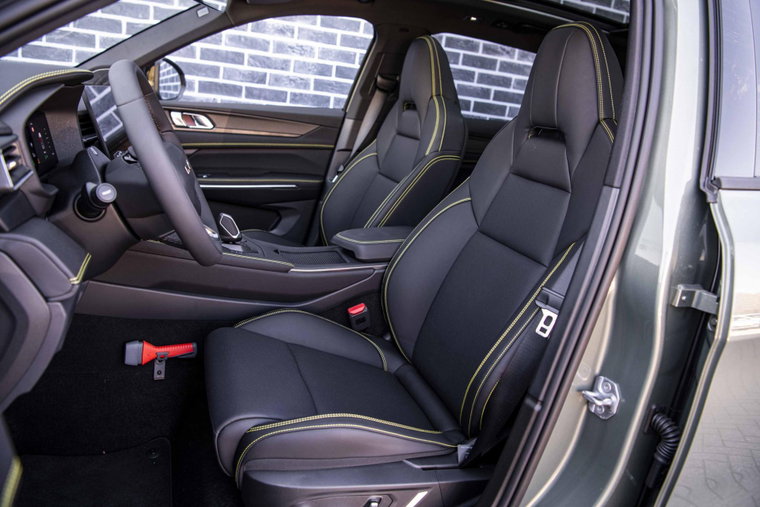 Vehicle Image 9