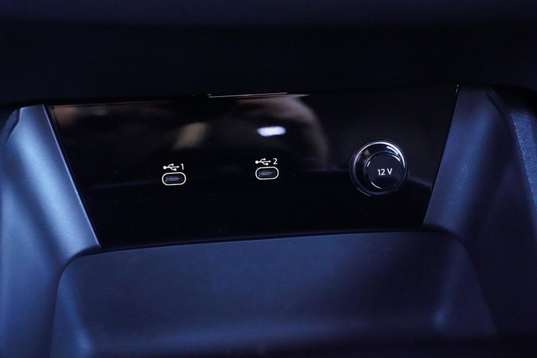 Vehicle Image 38