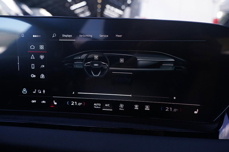 Vehicle Image 45