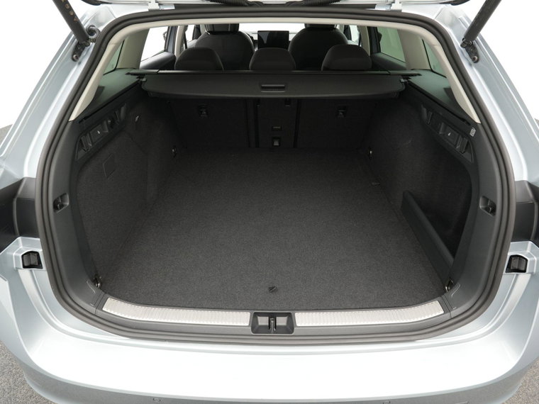 Vehicle Image 33