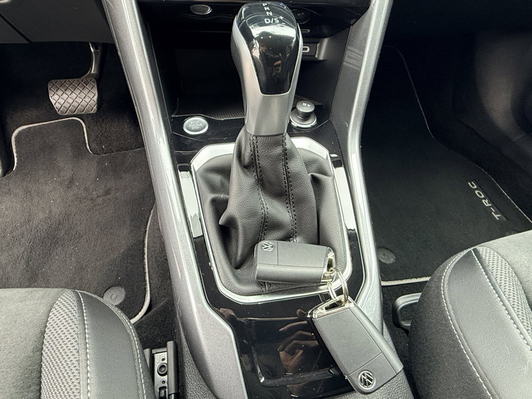 Vehicle Image 27