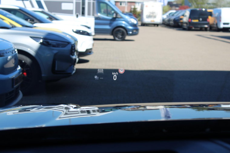 Vehicle Image 26