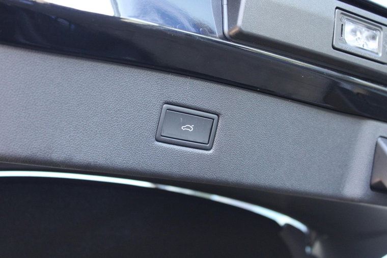 Vehicle Image 36