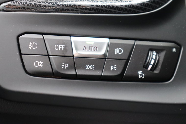 Vehicle Image 27