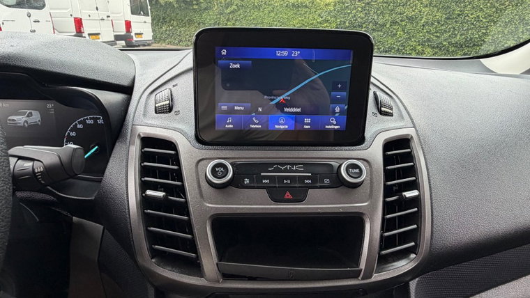 Vehicle Image 22